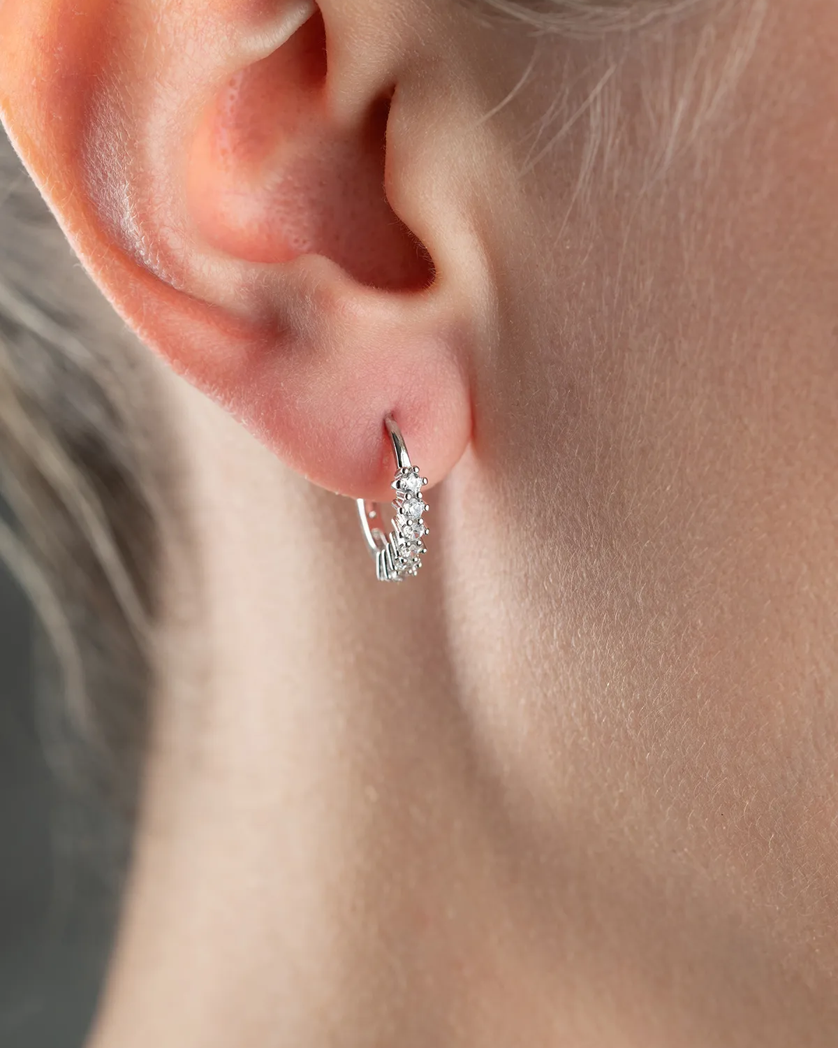 925er Silber Creolen mit Zirkoniareihe