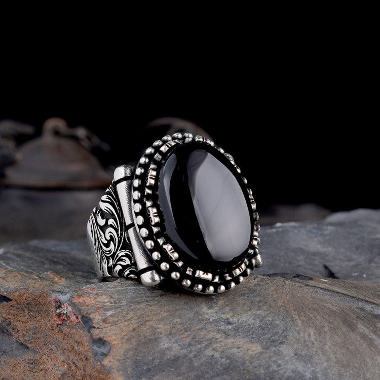 Herrenring mit Ovalem Onyx – 925 Silber