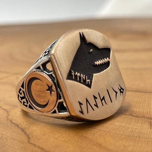 Kişiye Özel Göktürkçe Yazılı Bozkurt Gümüş Yüzük